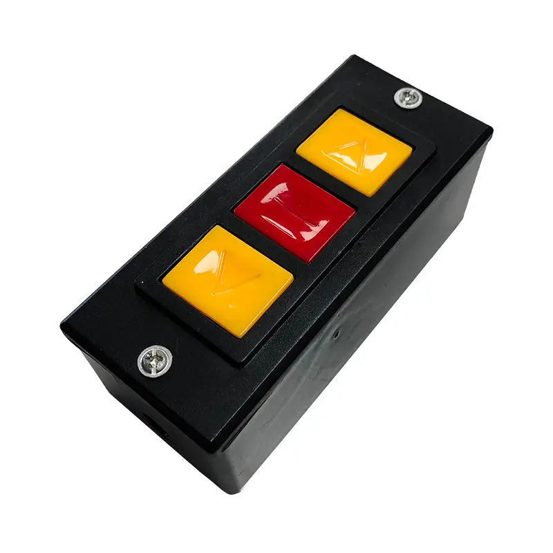 BOTONERA DE 3 BOTONES EN CAJA ESTANCA