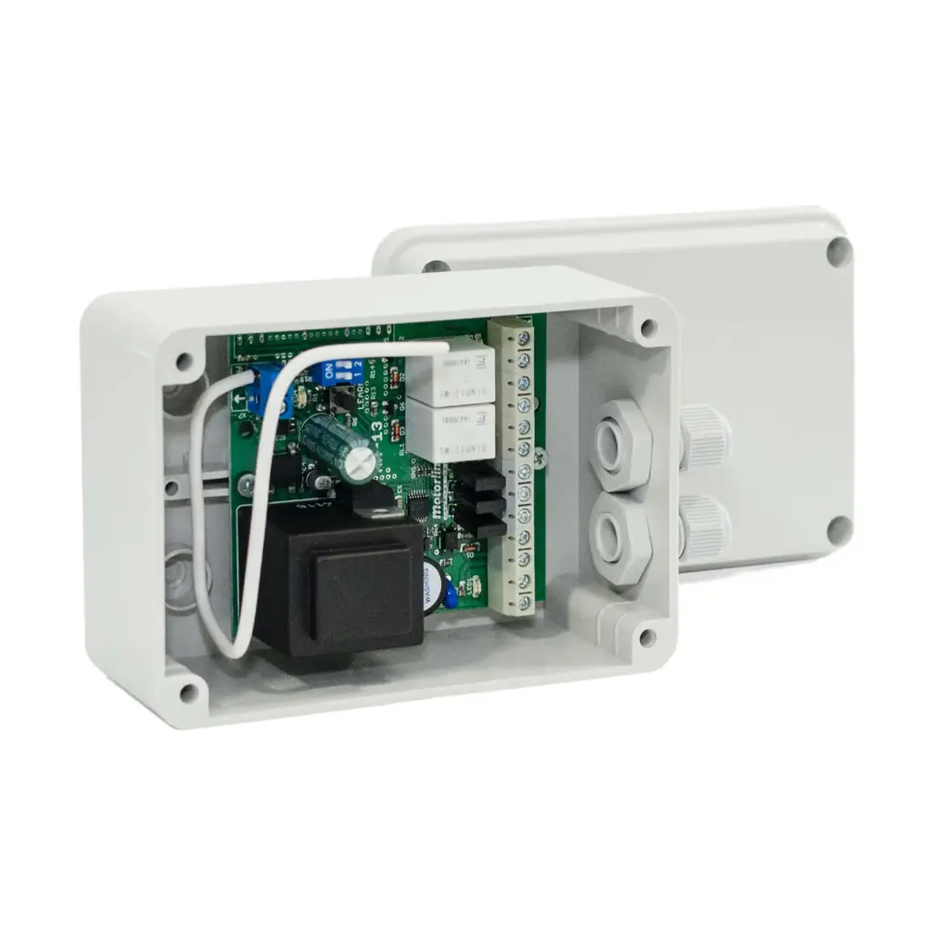 MR13 - RECEPTOR QUE PERMITE AÑADIR CONTROLES